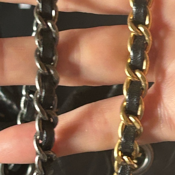 Chanel Gabrielle quilted leather backpack drawstring - Picture 6 of 14